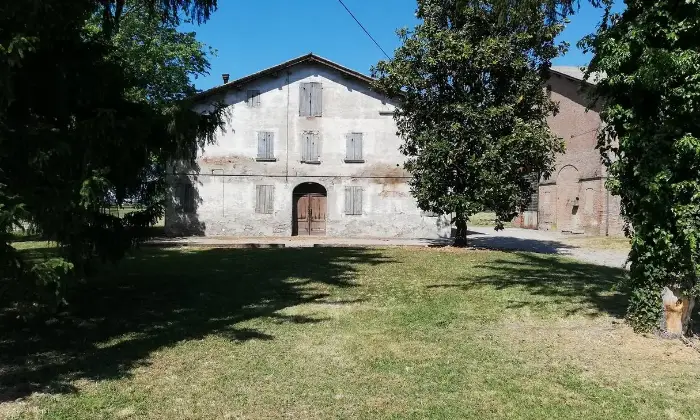 Rexer-Campagnola-Emilia-Casa-colonica-con-stalla-e-fienile-Campagnola-Emilia-RE-Altro