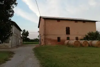 Rexer-Campagnola-Emilia-Casa-colonica-con-stalla-e-fienile-Campagnola-Emilia-RE-Altro