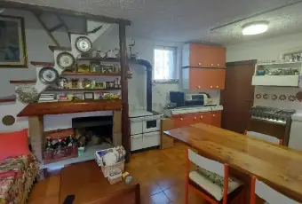 Rexer-Ligonchio-Vendesi-Villetta-bifamiliare-a-Ligonchio-Ospitaletto-Ventasso-Altro