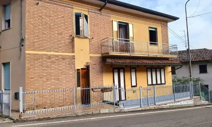 Rexer-Busana-Appartamento-su-Due-Piani-in-Vendita-a-Busana-Ventasso-RE-Altro