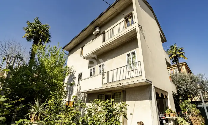 Rexer-Bologna-Casa-indipendente-con-tre-unit-immobiliari-Altro