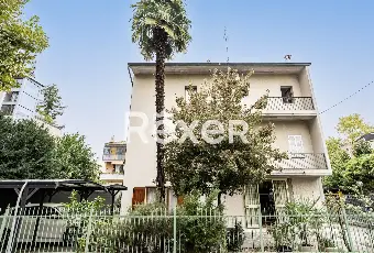 Rexer-Bologna-Casa-indipendente-con-tre-unit-immobiliari-Altro