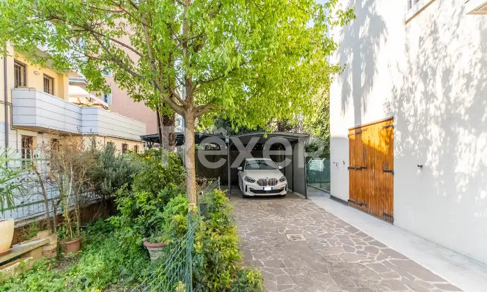 Rexer-Bologna-Casa-indipendente-con-tre-unit-immobiliari-Altro