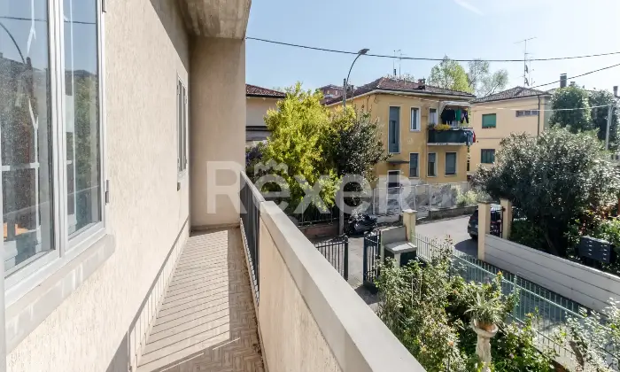 Rexer-Bologna-Casa-indipendente-con-tre-unit-immobiliari-Altro