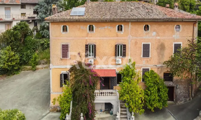 Rexer-Montelibretti-Porzione-di-villa-bifamiliare-con-terreno-e-vista-panoramica-a-Montelibretti-Altro