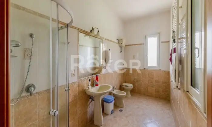 Rexer-Montelibretti-Porzione-di-villa-bifamiliare-con-terreno-e-vista-panoramica-a-Montelibretti-Altro