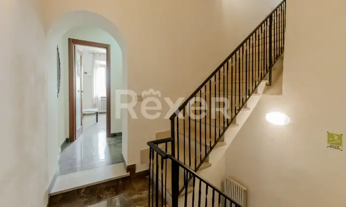 Rexer-Montelibretti-Porzione-di-villa-bifamiliare-con-terreno-e-vista-panoramica-a-Montelibretti-Altro