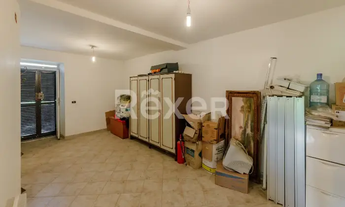 Rexer-Montelibretti-Porzione-di-villa-bifamiliare-con-terreno-e-vista-panoramica-a-Montelibretti-Altro