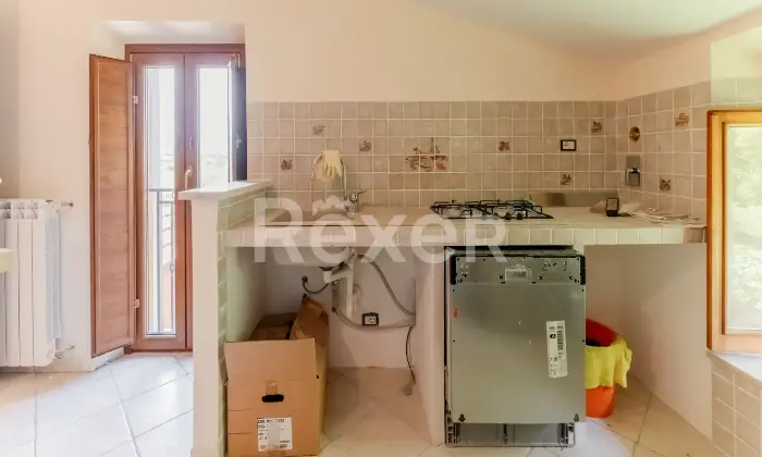 Rexer-Montelibretti-Porzione-di-villa-bifamiliare-con-terreno-e-vista-panoramica-a-Montelibretti-Altro