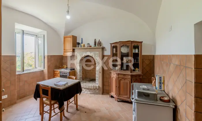 Rexer-Montelibretti-Porzione-di-villa-bifamiliare-con-terreno-e-vista-panoramica-a-Montelibretti-Altro