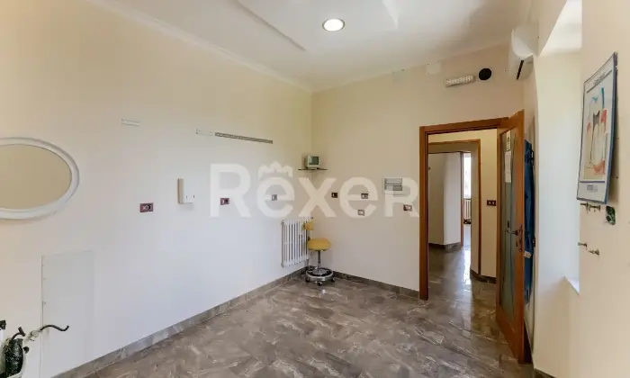 Rexer-Montelibretti-Porzione-di-villa-bifamiliare-con-terreno-e-vista-panoramica-a-Montelibretti-Altro