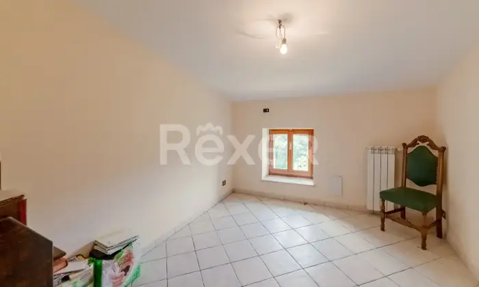 Rexer-Montelibretti-Porzione-di-villa-bifamiliare-con-terreno-e-vista-panoramica-a-Montelibretti-Altro