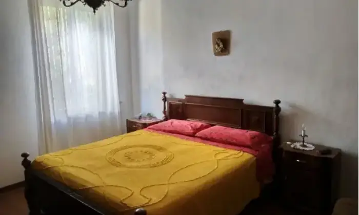 Rexer-Ligonchio-Vendesi-villetta-bifamiliare-a-Ventasso-Altro