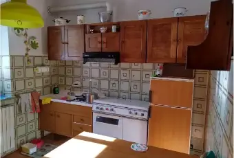 Rexer-Ligonchio-Vendesi-villetta-bifamiliare-a-Ventasso-Altro