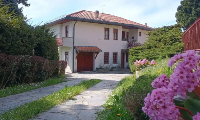 Rexer-Brunate-Villa-singola-con-grande-giardino-e-panorama-mozzafiato-Altro