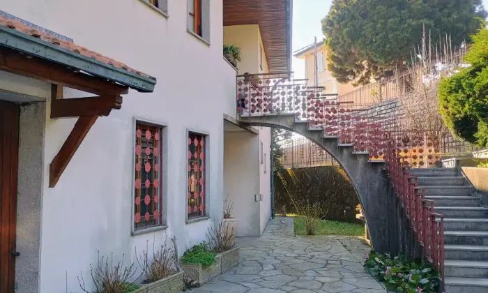 Rexer-Brunate-Villa-singola-con-grande-giardino-e-panorama-mozzafiato-Altro