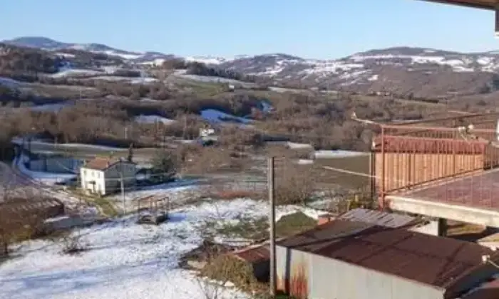 Rexer-Lugagnano-Val-dArda-Vendesi-appartamento-a-Rustigazzo-Altro