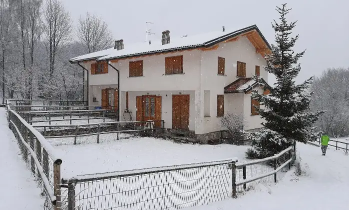 Rexer-Zerba-Vendesi-Due-Villette-a-schiera-a-Capannete-di-Pey-Zerba-Altro