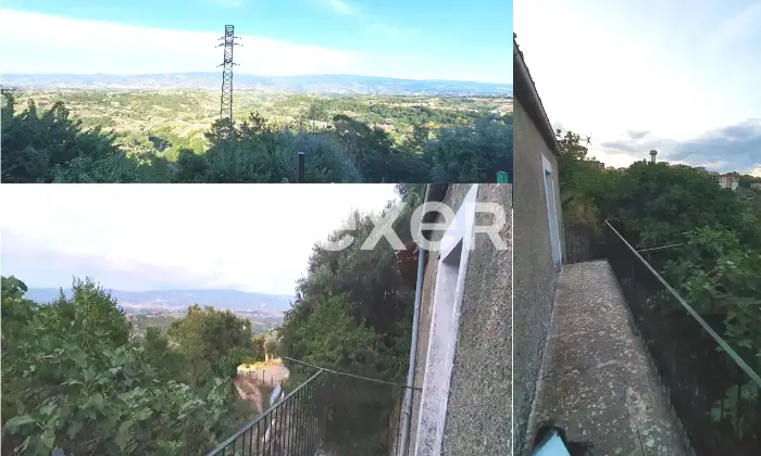 Rexer-Montalto-Uffugo-Casa-indipendente-con-giardino-Terrazzo