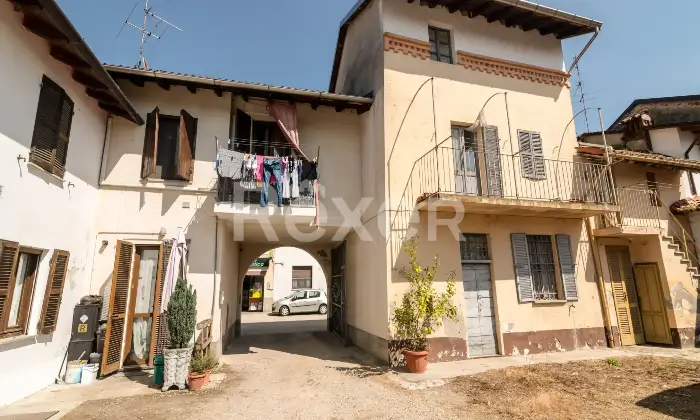 Rexer-CERGNAGO-Casa-Semi-Indipendente-su-Due-Livelli-con-Doppio-Ingresso-Ideale-per-Famiglie-Altro