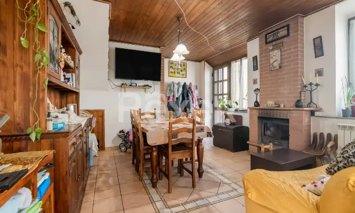 Rexer-CERGNAGO-Casa-Semi-Indipendente-su-Due-Livelli-con-Doppio-Ingresso-Ideale-per-Famiglie-Altro