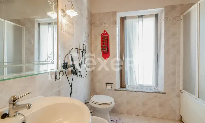 Rexer-CERGNAGO-Casa-Semi-Indipendente-su-Due-Livelli-con-Doppio-Ingresso-Ideale-per-Famiglie-Altro