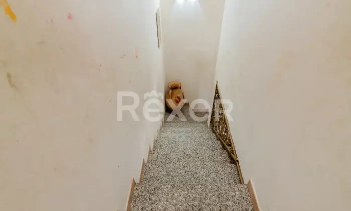 Rexer-CERGNAGO-Casa-Semi-Indipendente-su-Due-Livelli-con-Doppio-Ingresso-Ideale-per-Famiglie-Altro