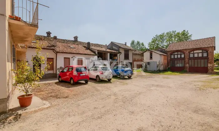 Rexer-CERGNAGO-Casa-Semi-Indipendente-su-Due-Livelli-con-Doppio-Ingresso-Ideale-per-Famiglie-Altro
