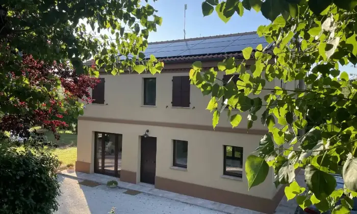 Rexer-Senigallia-Vendesi-splendida-casa-colonica-a-Senigallia-Esterno