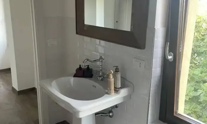 Rexer-Senigallia-Vendesi-splendida-casa-colonica-a-Senigallia-Bagno