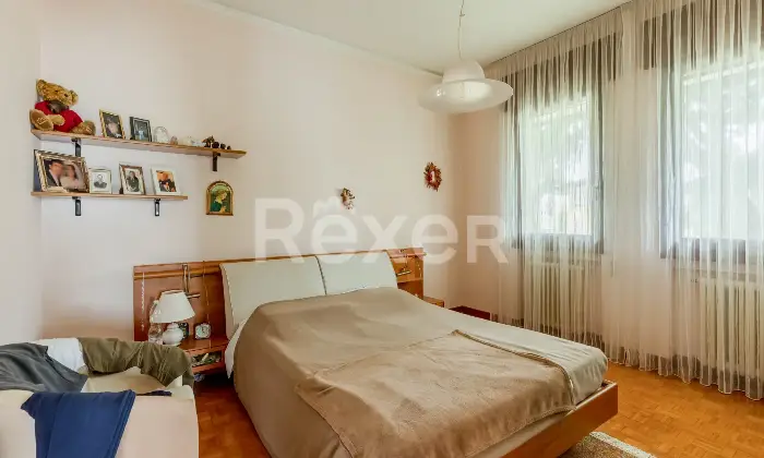 Rexer-Pojana-Maggiore-Villa-su-piani-con-ampio-terreno-garage-e-magazzino-Altro