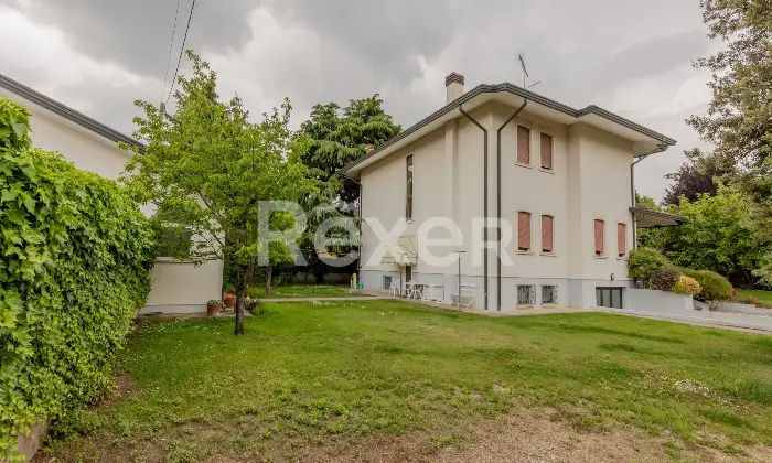 Rexer-Pojana-Maggiore-Villa-su-piani-con-ampio-terreno-garage-e-magazzino-Altro