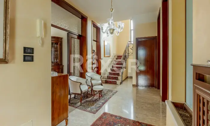 Rexer-Pojana-Maggiore-Villa-su-piani-con-ampio-terreno-garage-e-magazzino-Altro