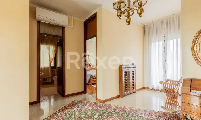 Rexer-Pojana-Maggiore-Villa-su-piani-con-ampio-terreno-garage-e-magazzino-Altro