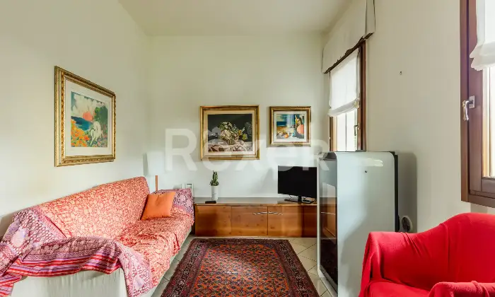 Rexer-Pojana-Maggiore-Villa-su-piani-con-ampio-terreno-garage-e-magazzino-Altro