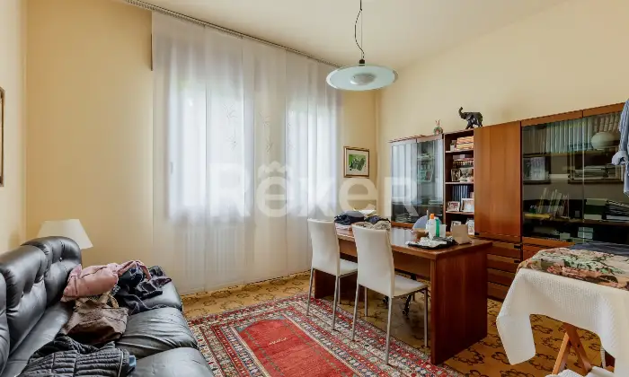 Rexer-Pojana-Maggiore-Villa-su-piani-con-ampio-terreno-garage-e-magazzino-Altro