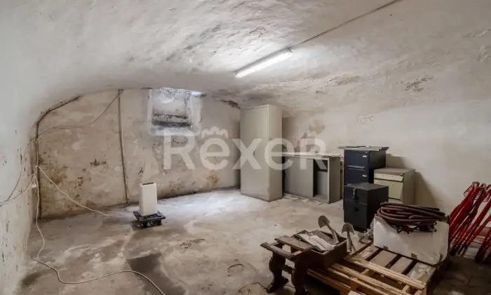 Rexer-Firenze-FirenzeVia-Santa-Reparatafondo-commerciale-carrabile-Altro