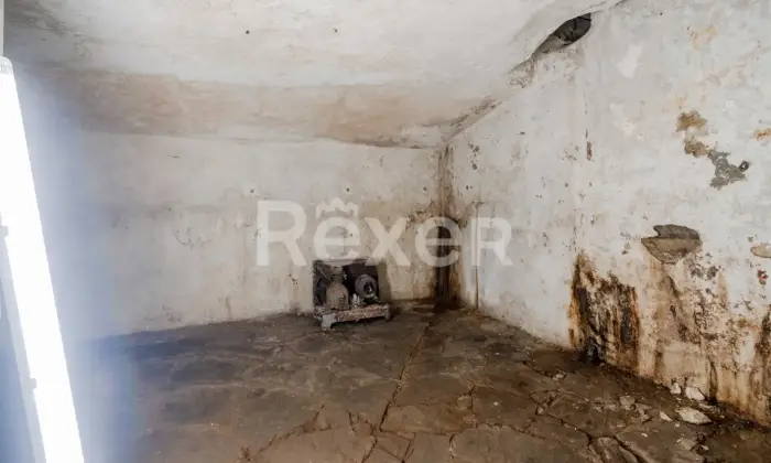 Rexer-Firenze-FirenzeVia-Santa-Reparatafondo-commerciale-carrabile-Altro