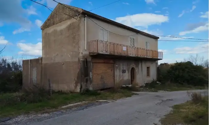 Rexer-CastellUmberto-ME-Vendesi-Casa-da-Ristrutturare-con-Terreno-a-CastellUmberto-ME-Altro