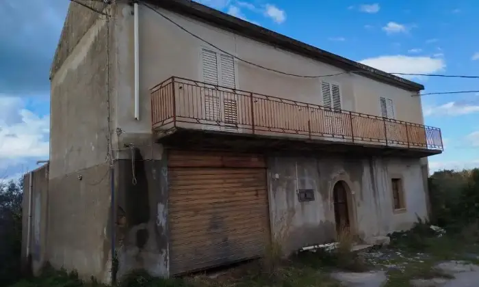 Rexer-CastellUmberto-ME-Vendesi-Casa-da-Ristrutturare-con-Terreno-a-CastellUmberto-ME-Altro