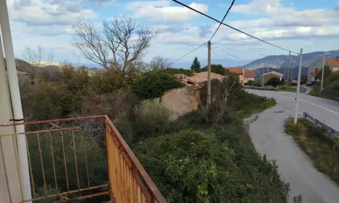 Rexer-CastellUmberto-ME-Vendesi-Casa-da-Ristrutturare-con-Terreno-a-CastellUmberto-ME-Altro