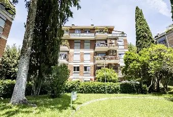Rexer-Roma-Appartamento-con-cantina-e-posto-auto-Altro