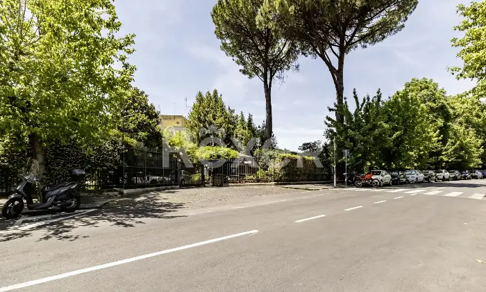 Rexer-Roma-Appartamento-con-cantina-e-posto-auto-Altro