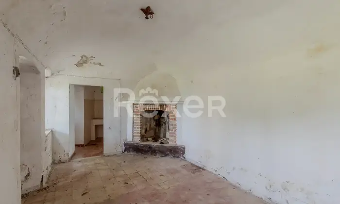 Rexer-Villamiroglio-Rustico-del-con-Cappella-annessa-e-terreno-Altro