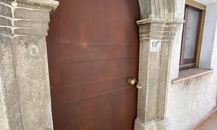 Rexer-Montefalcone-nel-Sannio-Fuga-dalla-Citt-la-Tua-Casa-Ingresso