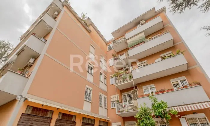 Rexer-Roma-Attico-Via-Portuense-Altro