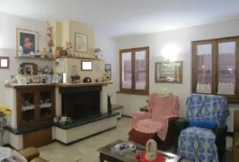 Rexer-Foligno-Vendesi-Villa-Indipendente-con-Giardino-e-Vista-Annifo-Umbria-Altro