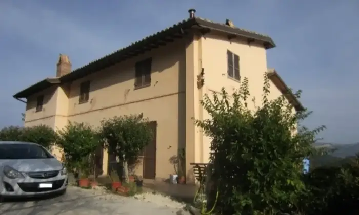 Rexer-Foligno-Vendesi-Villa-Indipendente-con-Giardino-e-Vista-Annifo-Umbria-Altro
