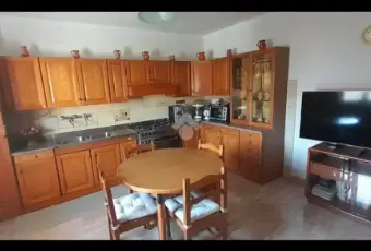 Rexer-Avezzano-VENDESI-APPARTAMENTO-DUE-PIANI-IN-ZONA-CENTRALE-Cucina