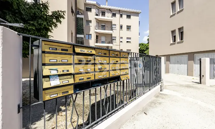 Rexer-Padova-Grande-appartamento-in-Classe-A-Altro